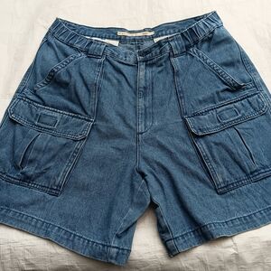 Savane brand women's denim cargo shorts in dark blue